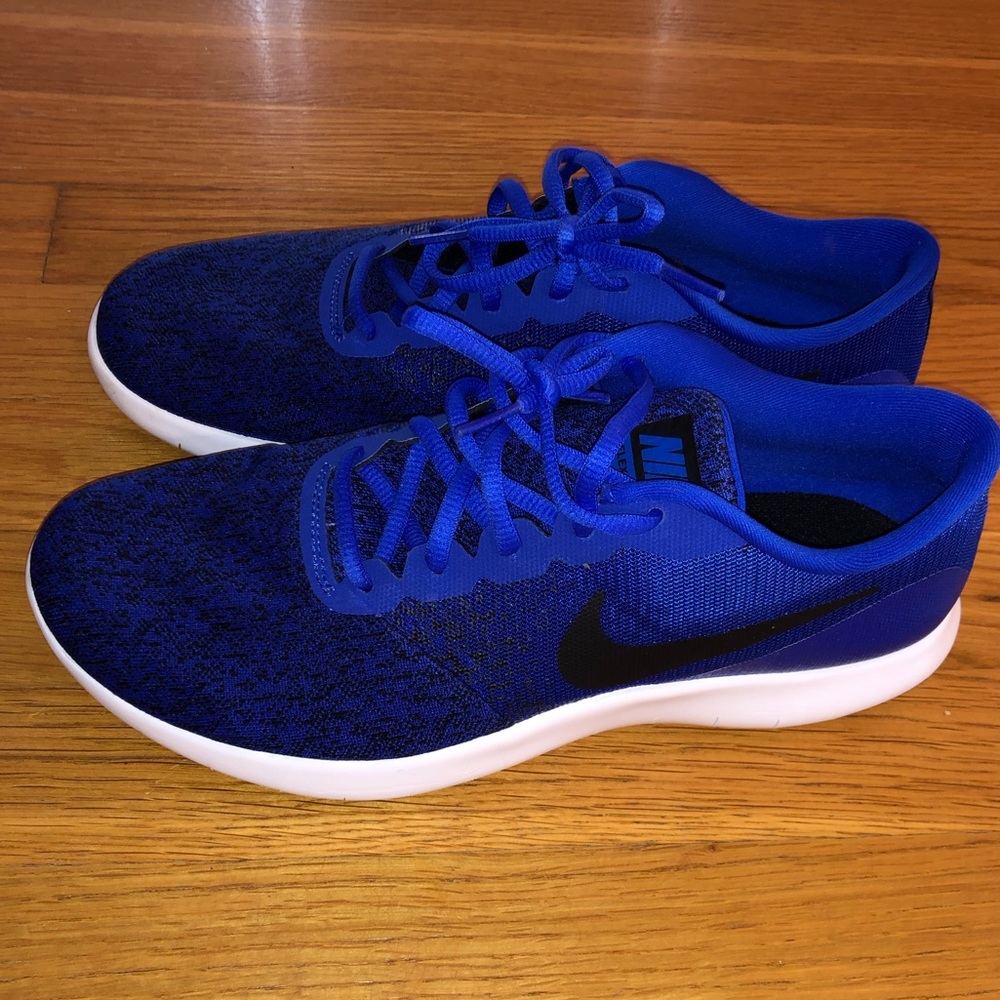 Men’s size 9 Nike Running Shoes